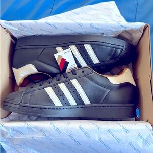 Brand new: 
ADIDAS X JJJJOUND SUPERSTAR 90 MIG SNEAKER